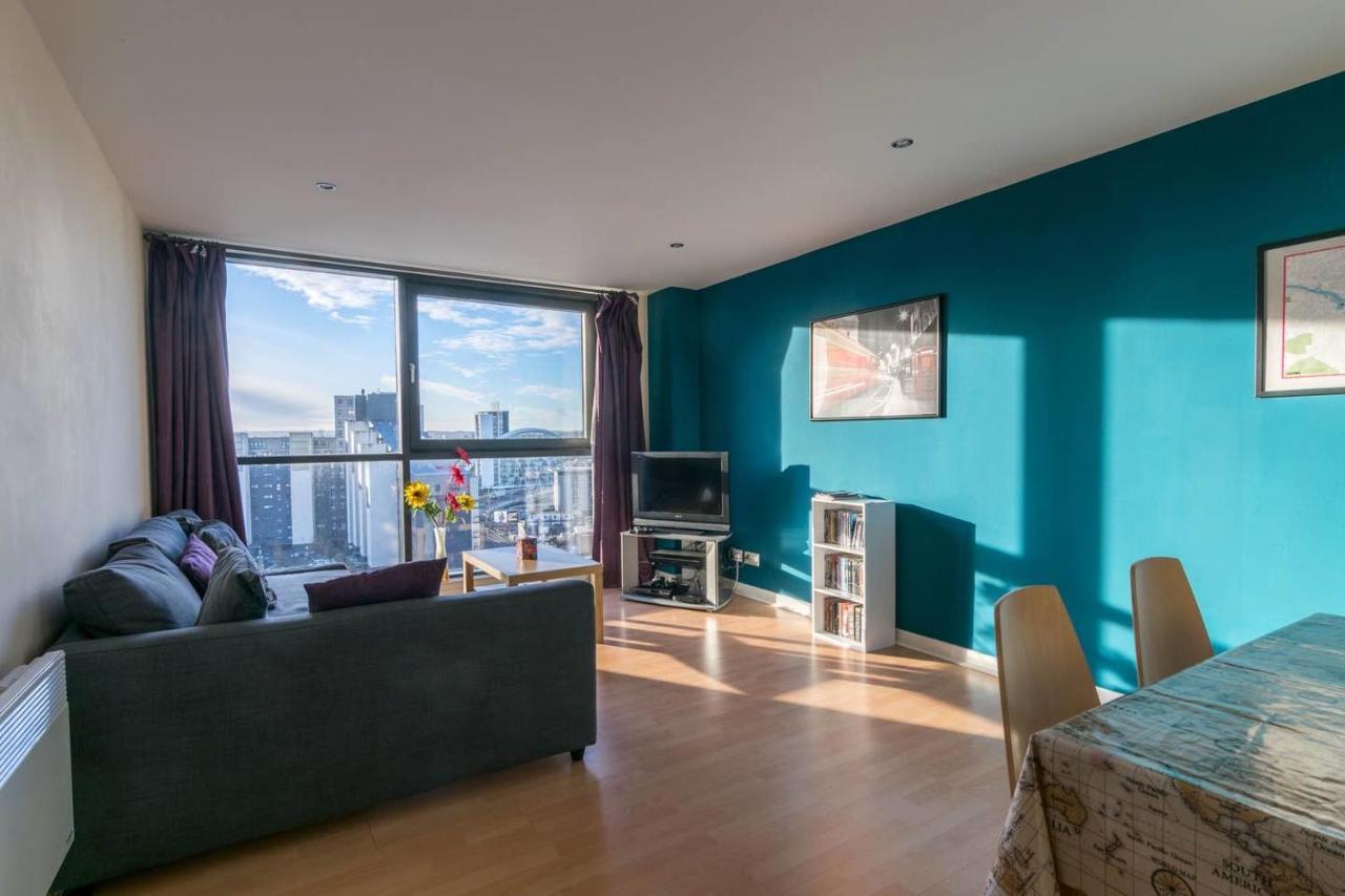 Modern 2 Bed Apartment, Next To Hydro And Secc! Glasgow Dış mekan fotoğraf